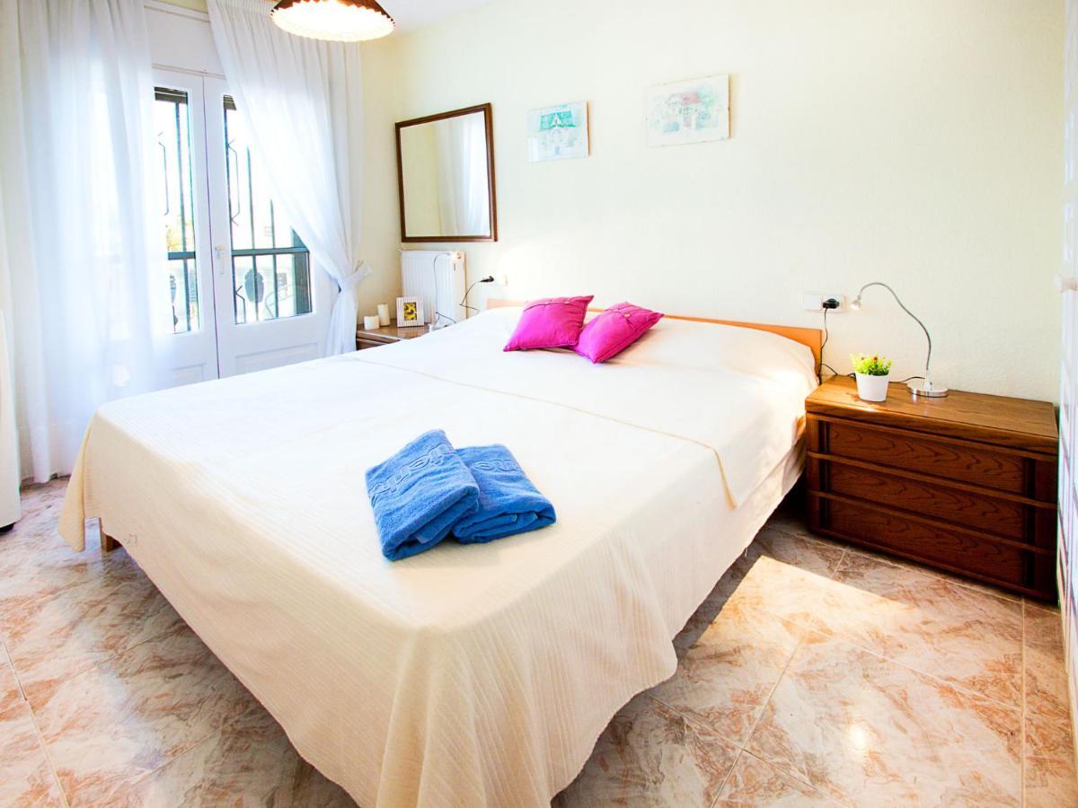 Holiday Home Requesens Canal Empuriabrava Exteriör bild